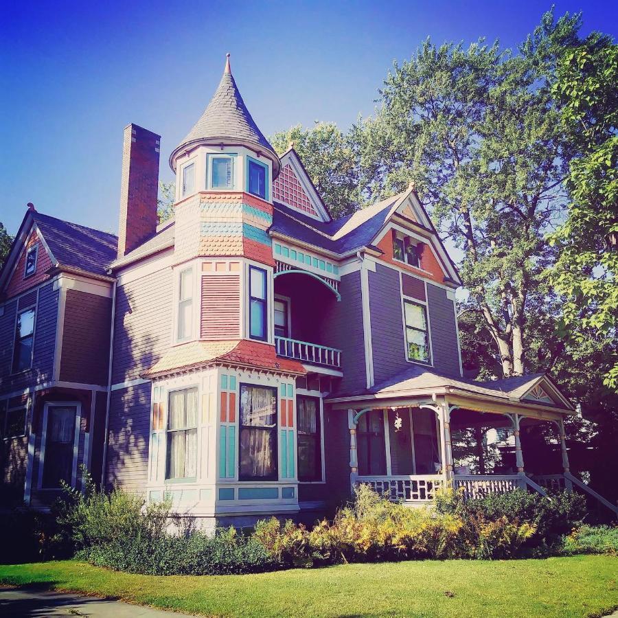 Innisfree Bed & Breakfast South Bend Exteriör bild