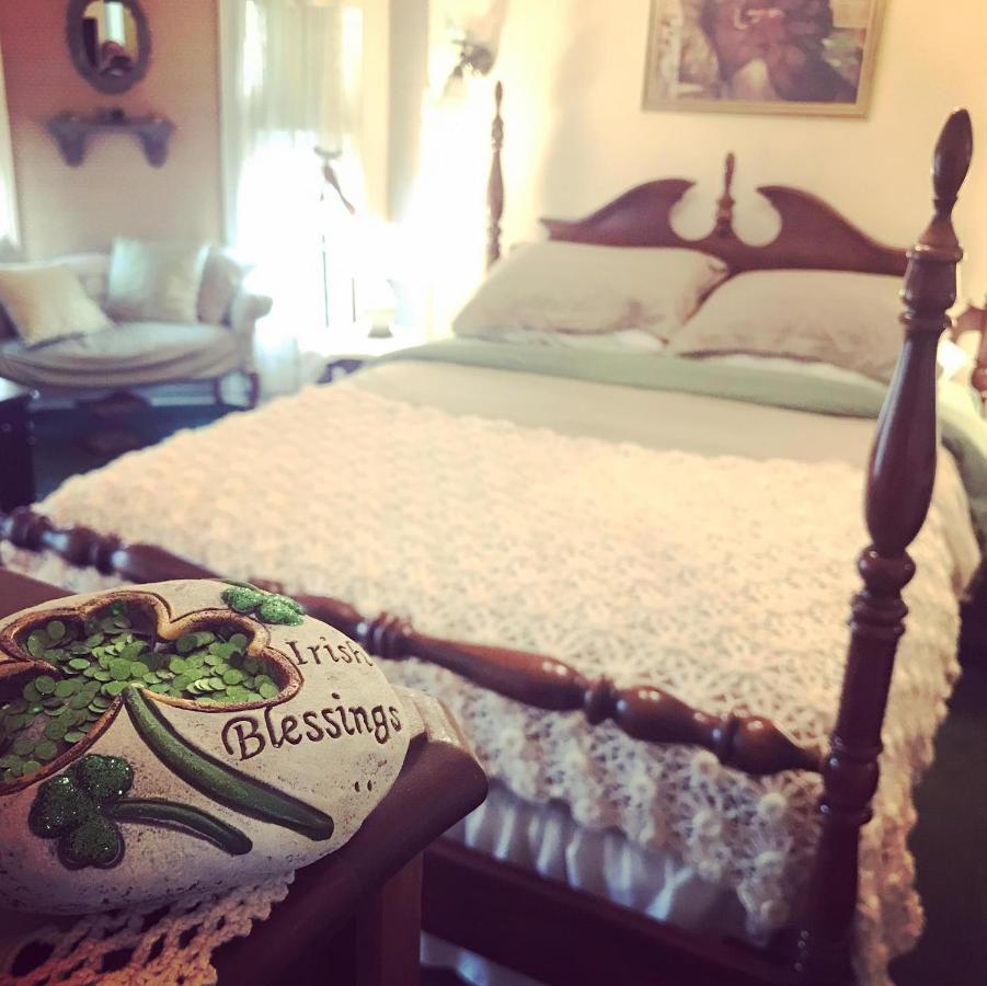 Innisfree Bed & Breakfast South Bend Exteriör bild