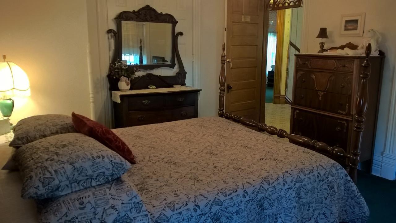 Innisfree Bed & Breakfast South Bend Exteriör bild
